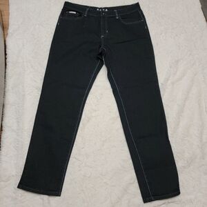 SAZA women's 20 dark wash jeans.  Like new. 32" inseam.  Stretch waist.